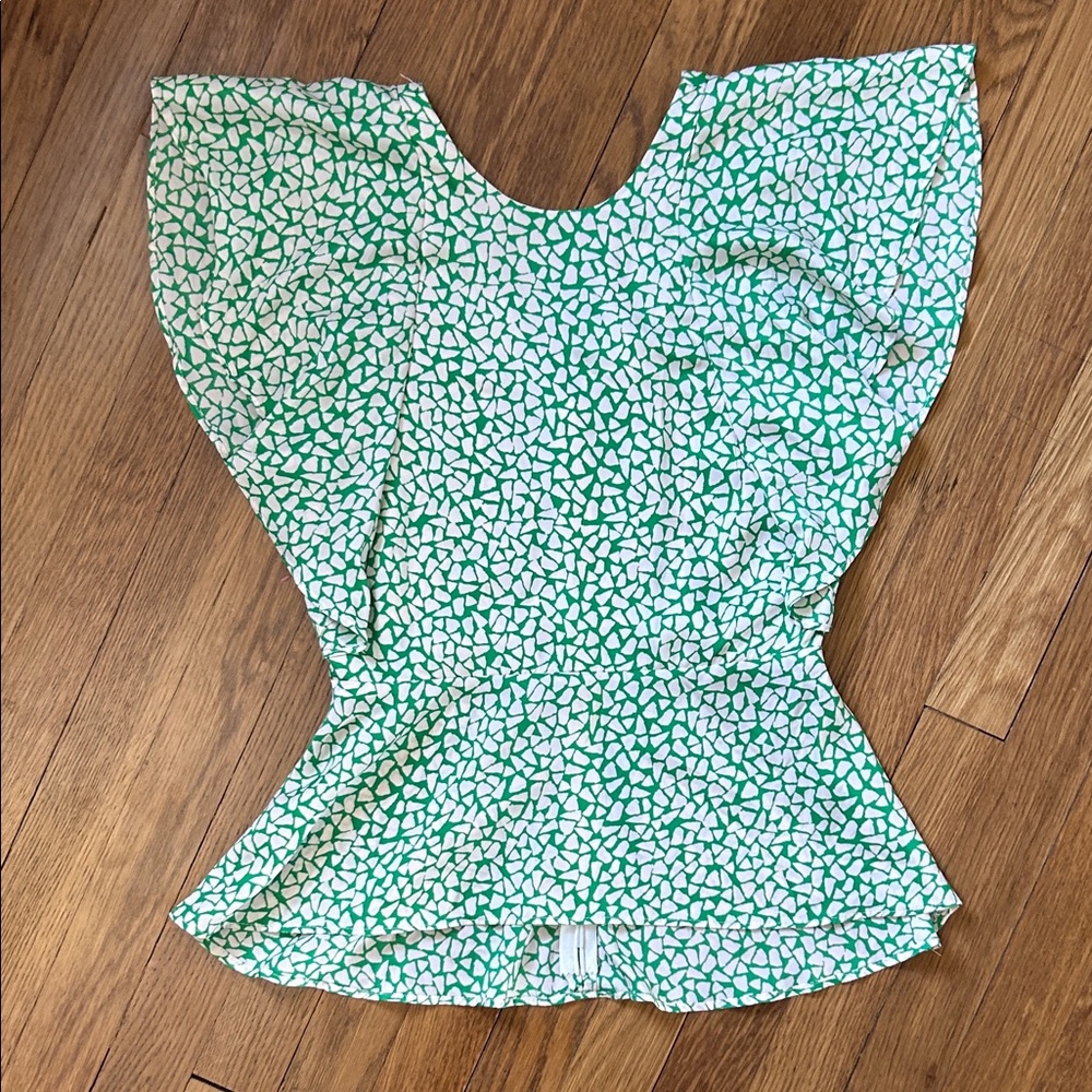 Green and White Printed Flutter Sleeve Peplum Blouse